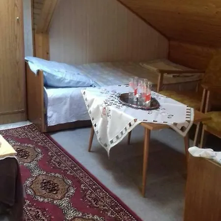 Szieszta Vendeghaz Pensjonat *