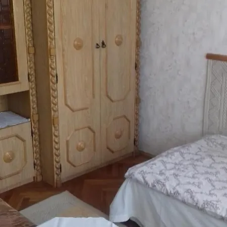 Szieszta Vendeghaz Pensjonat *