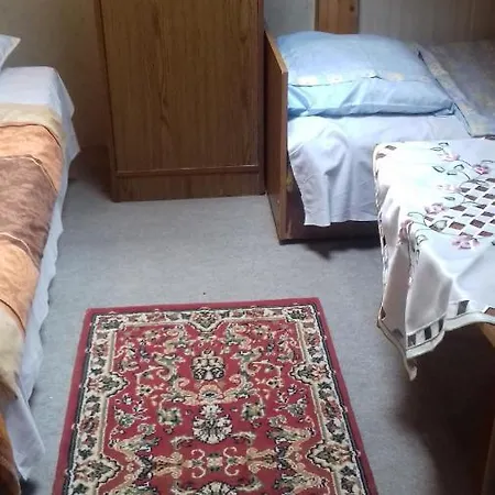 Szieszta Vendeghaz Pensjonat *