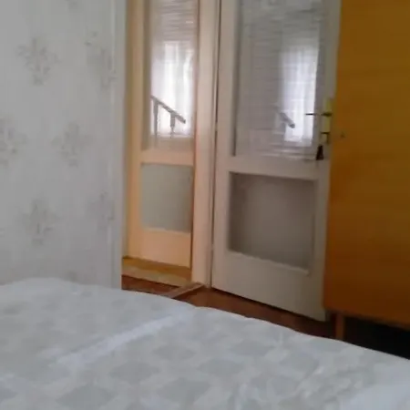 Szieszta Vendeghaz Pensjonat *